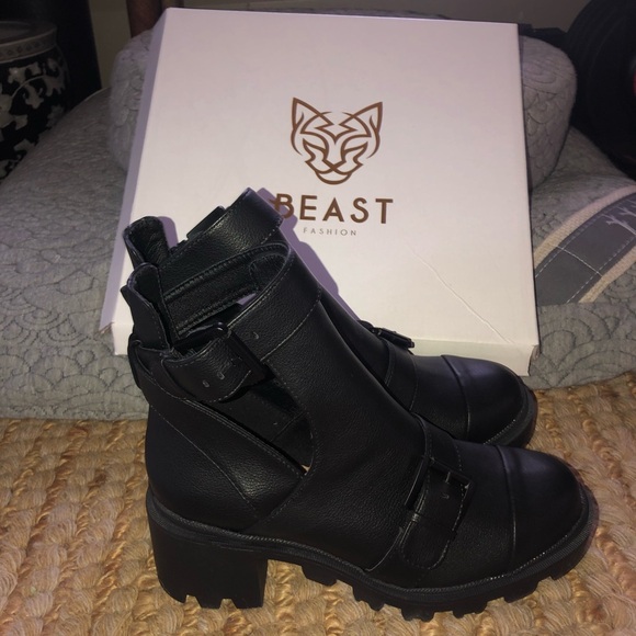 Black Buckle Boots booties nwb - Picture 4 of 9